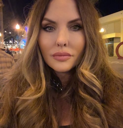 Jacquelyn Van Tuyl